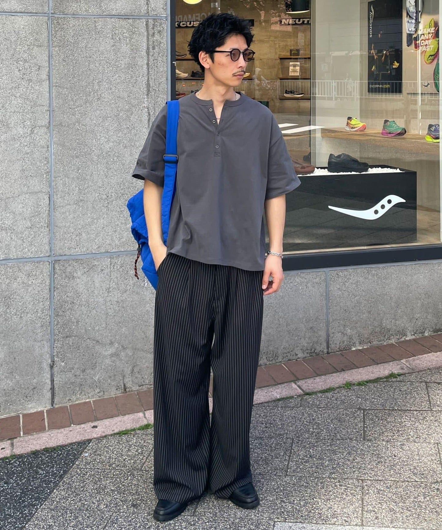 條紋/純色亨利領T恤