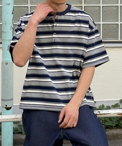 條紋/純色亨利領T恤