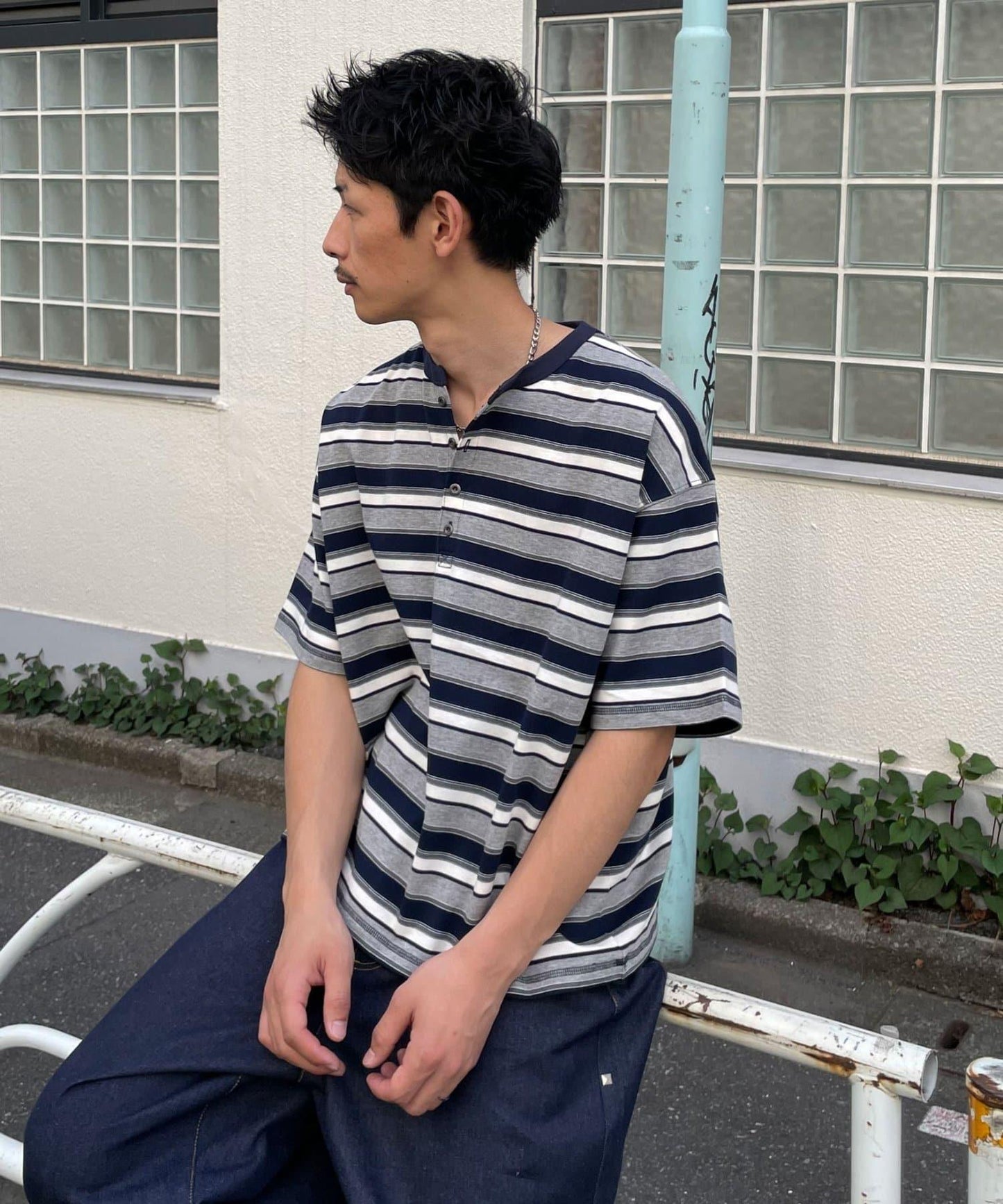 條紋/純色亨利領T恤