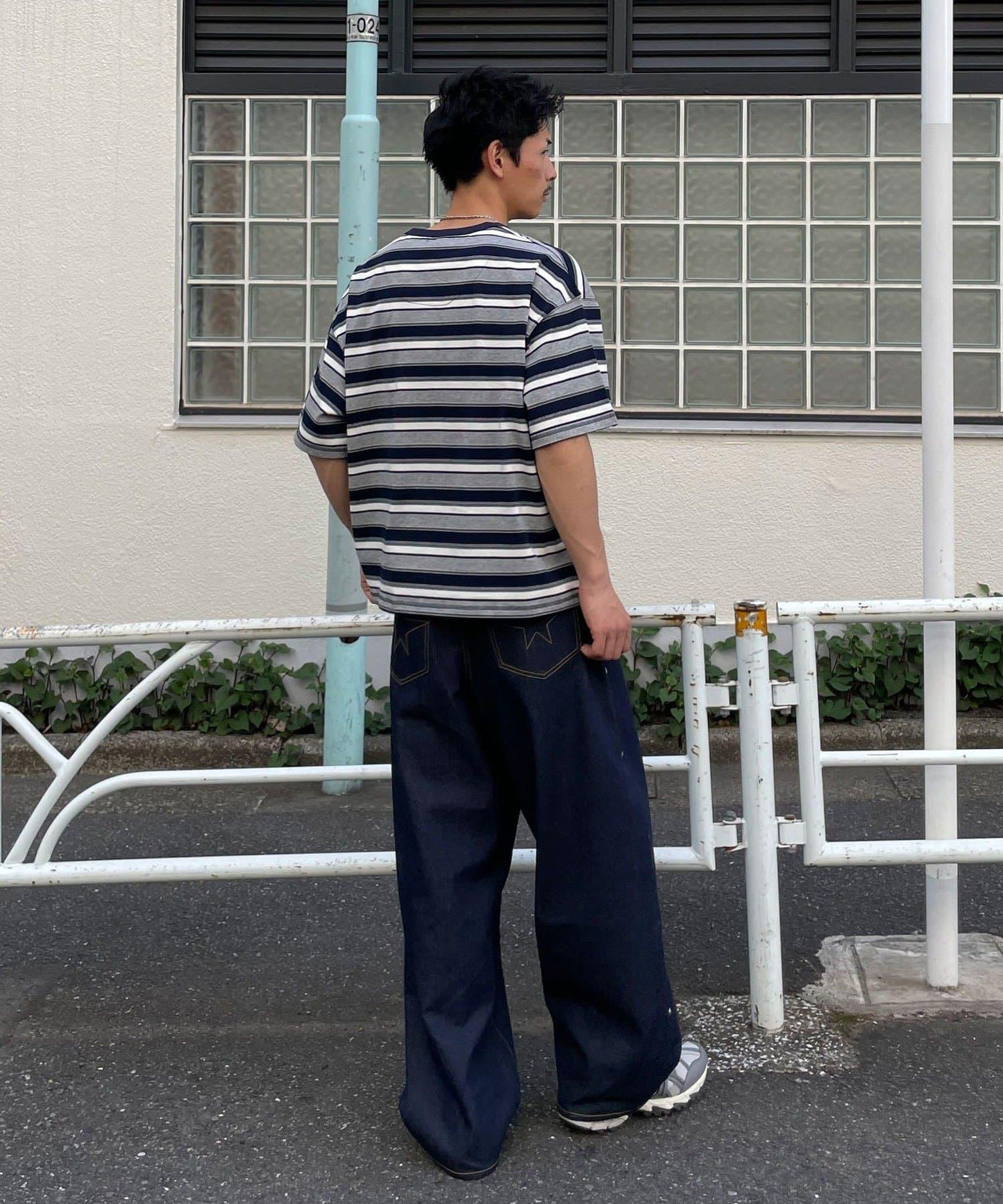 條紋/純色亨利領T恤