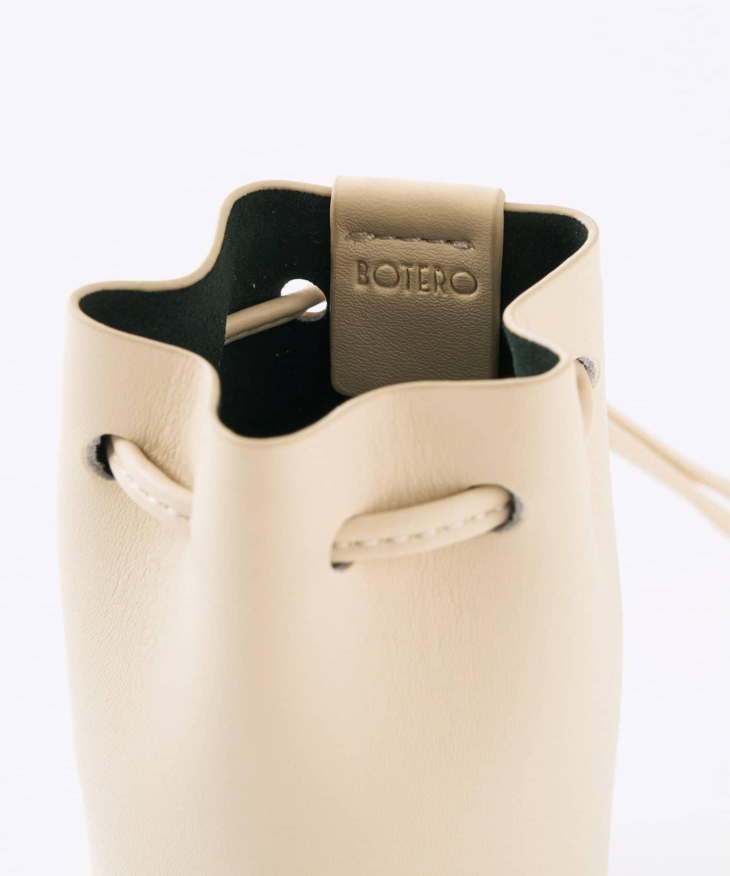 BOTERO Lucky Draw Charm
