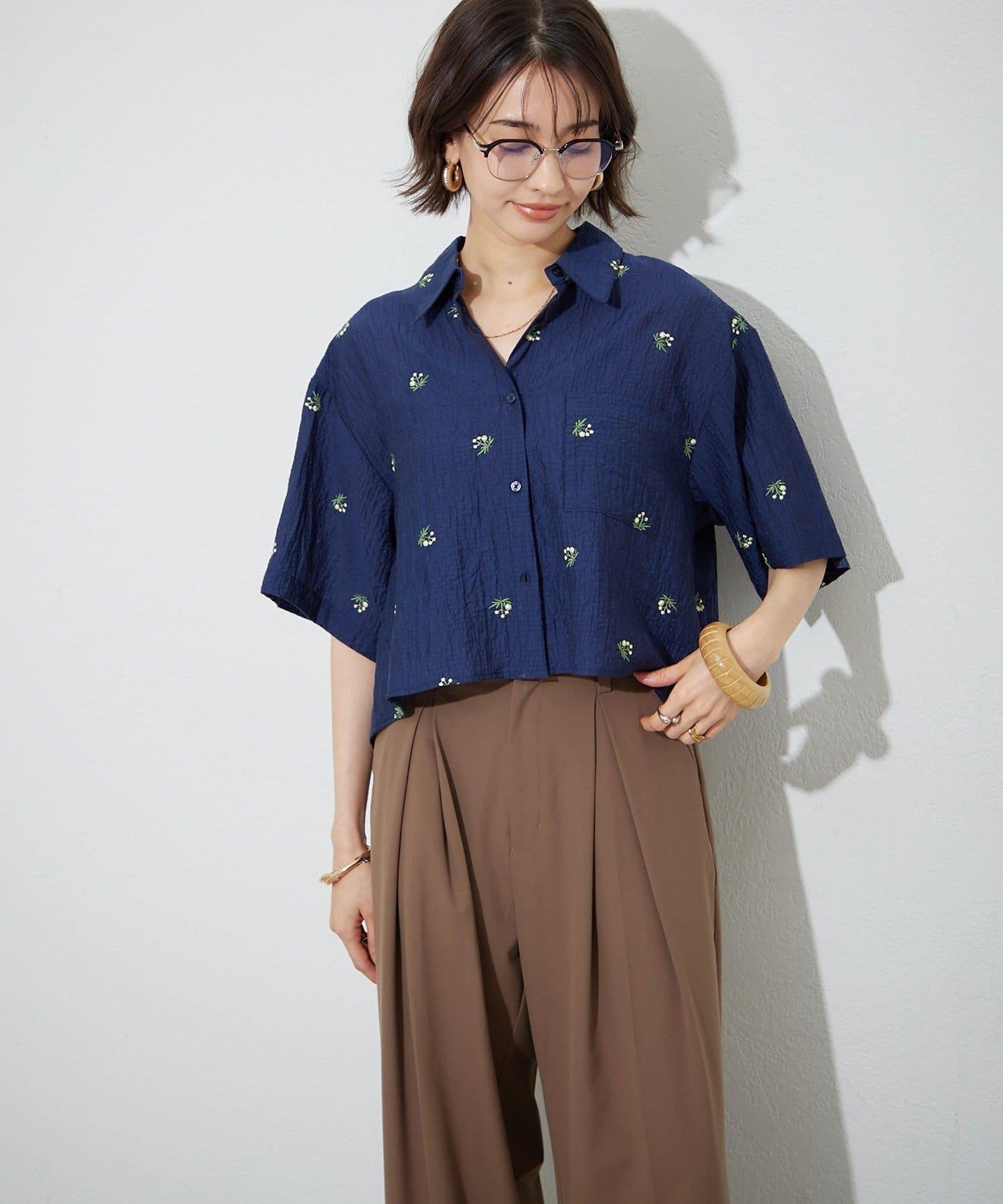 可成套搭配 花卉刺繡 短款 女式襯衫
