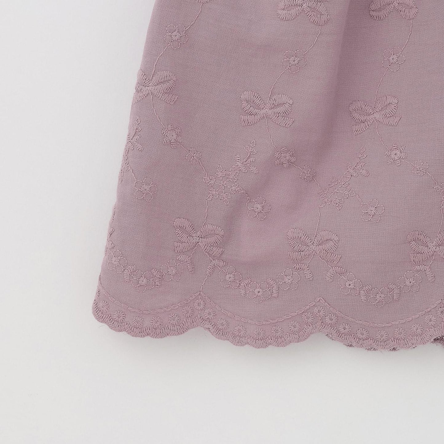 刺繡蕾絲拼接 長款上衣