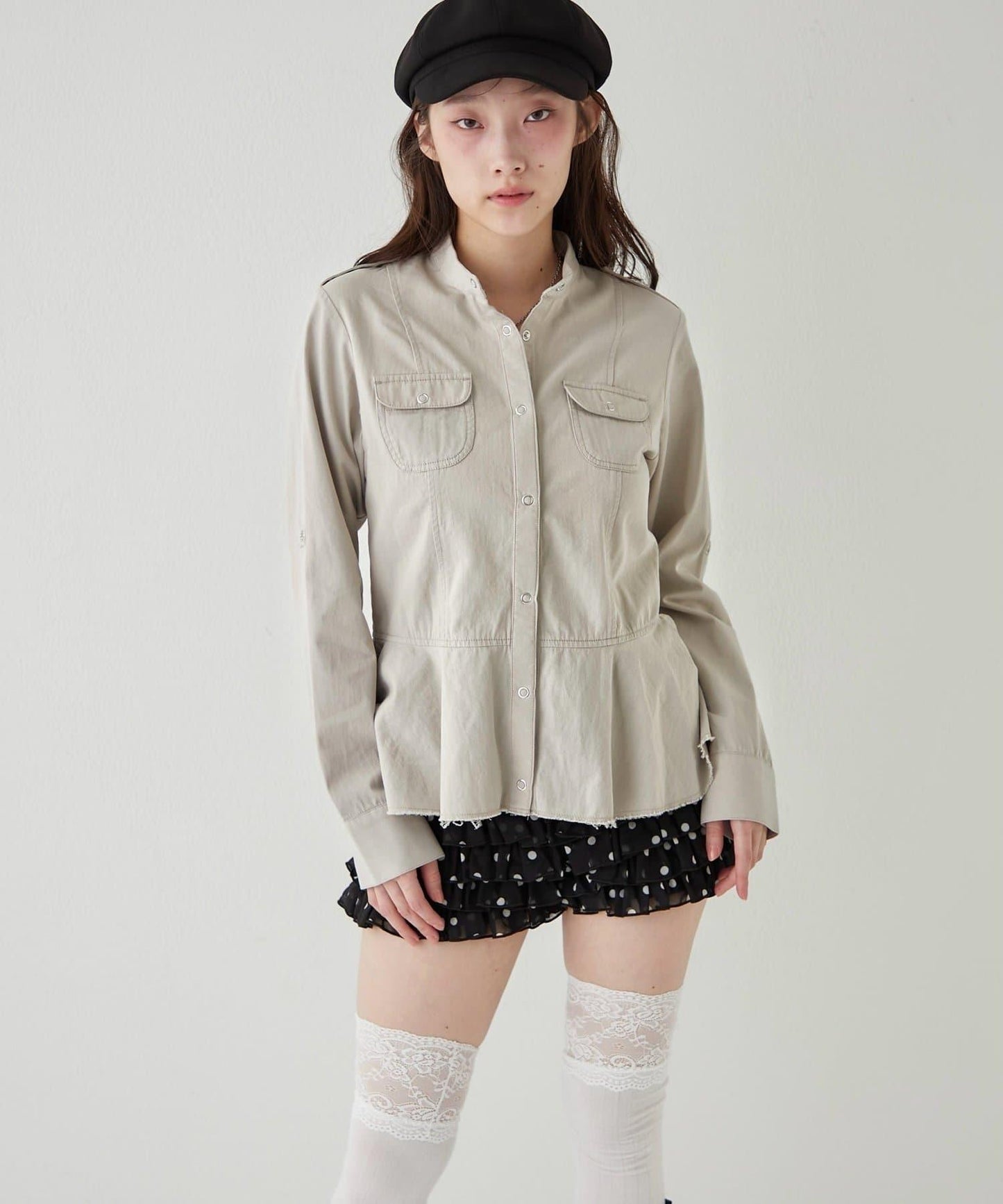 WHO'S WHO gallery 軍事風荷葉下襬女襯衫