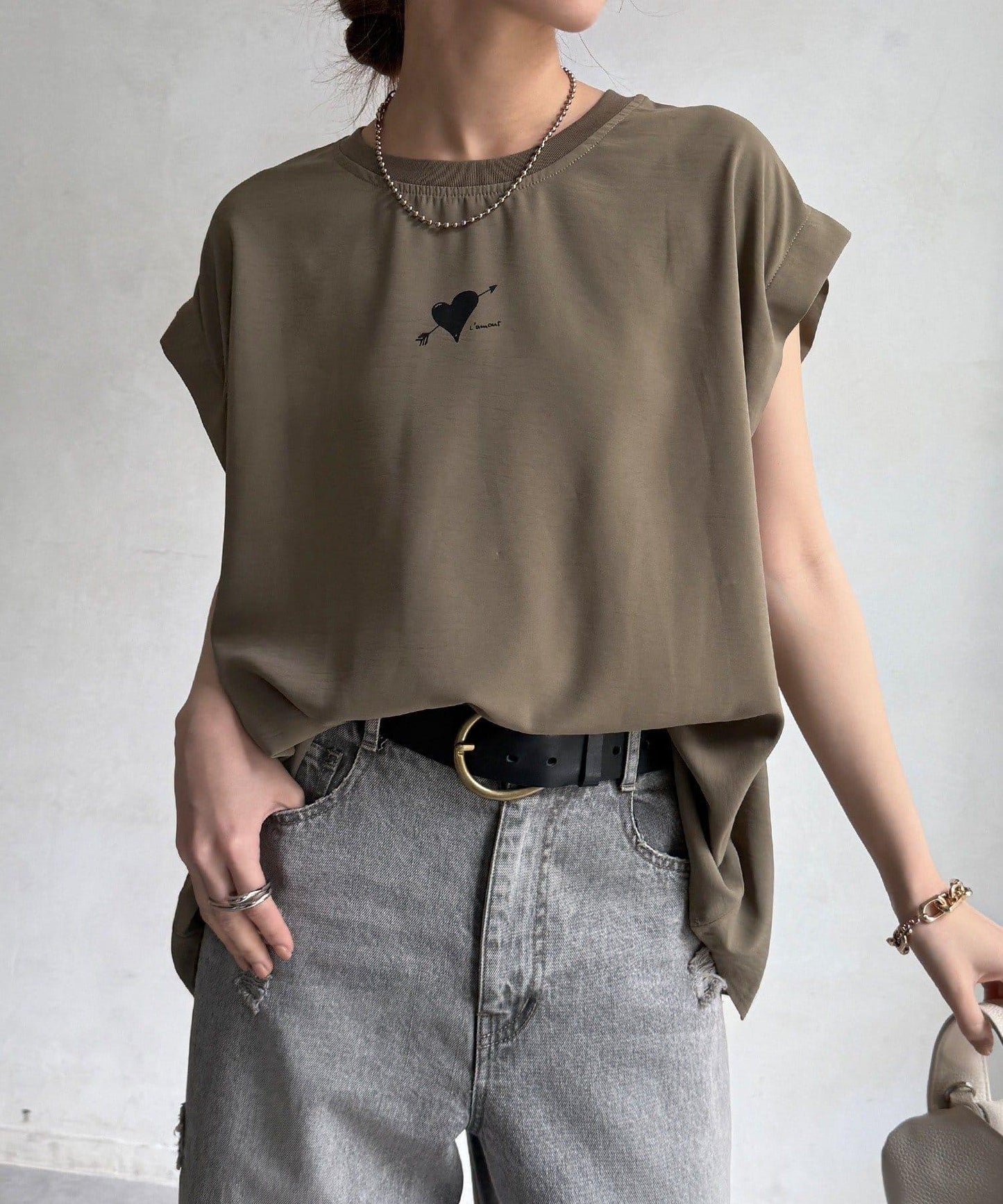 心形背部ロゴ印花 TEE