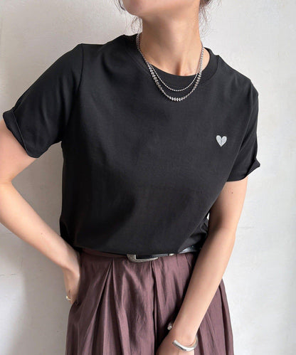 亮片愛心刺繡 T恤（網絡限定）