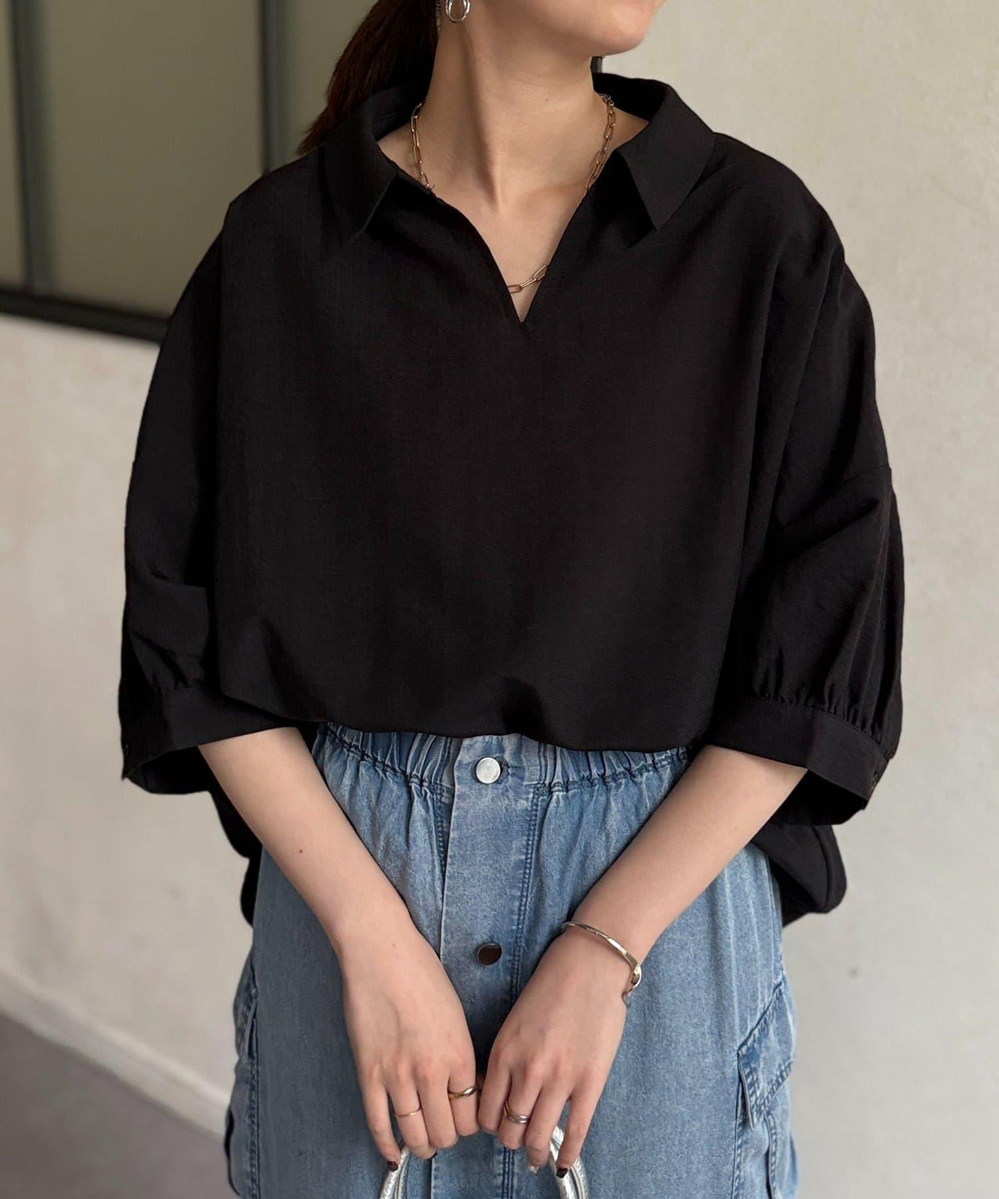 亞麻感後褶設計襯衫