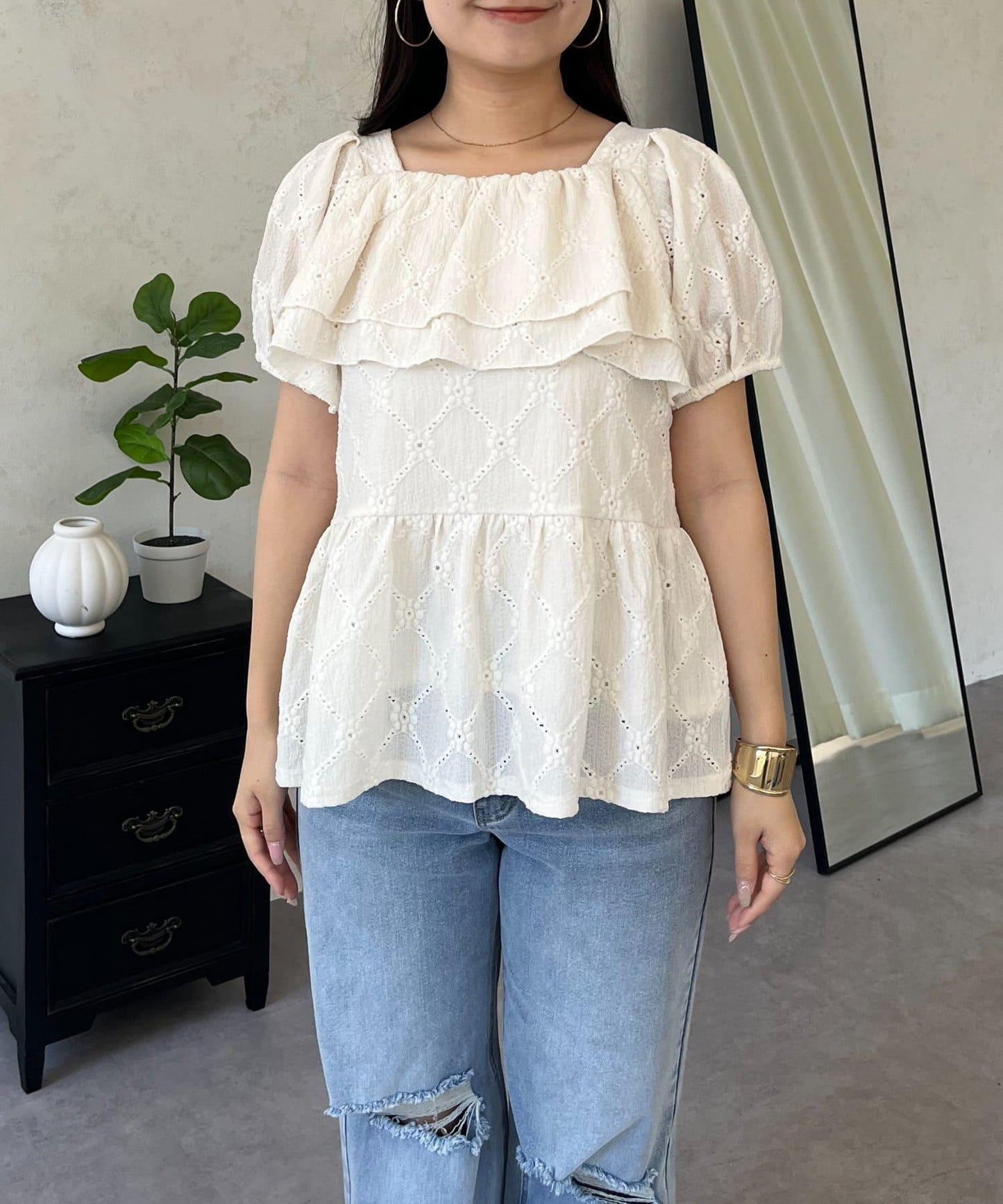 蕾絲荷葉邊 針織 荷葉擺上衣