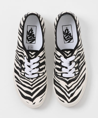 VANS AUTHENTIC 帆布鞋