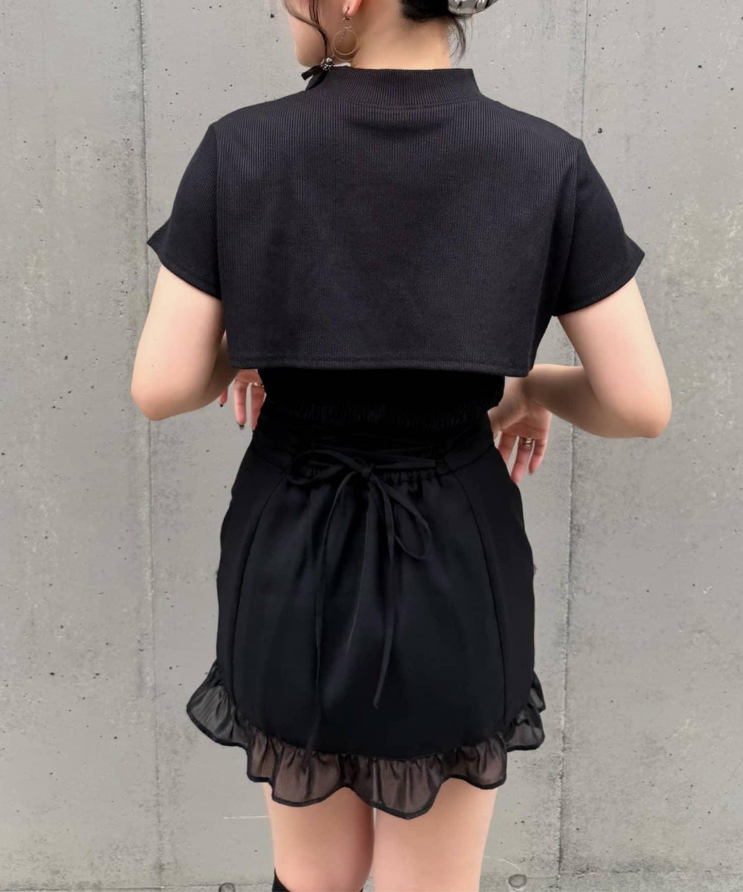 Mavie..7 後背繫帶 迷你裙褲