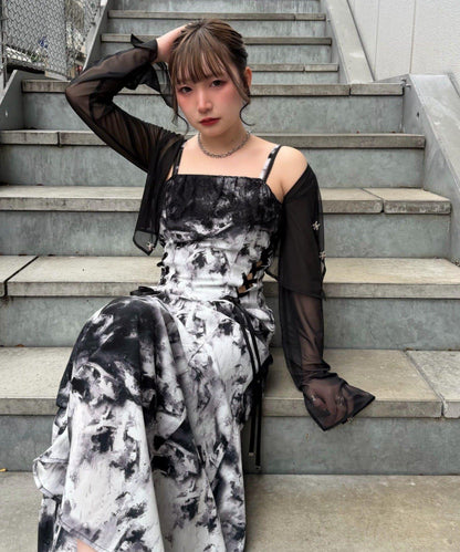 Mavie..7 側繫帶設計 揹帶裙