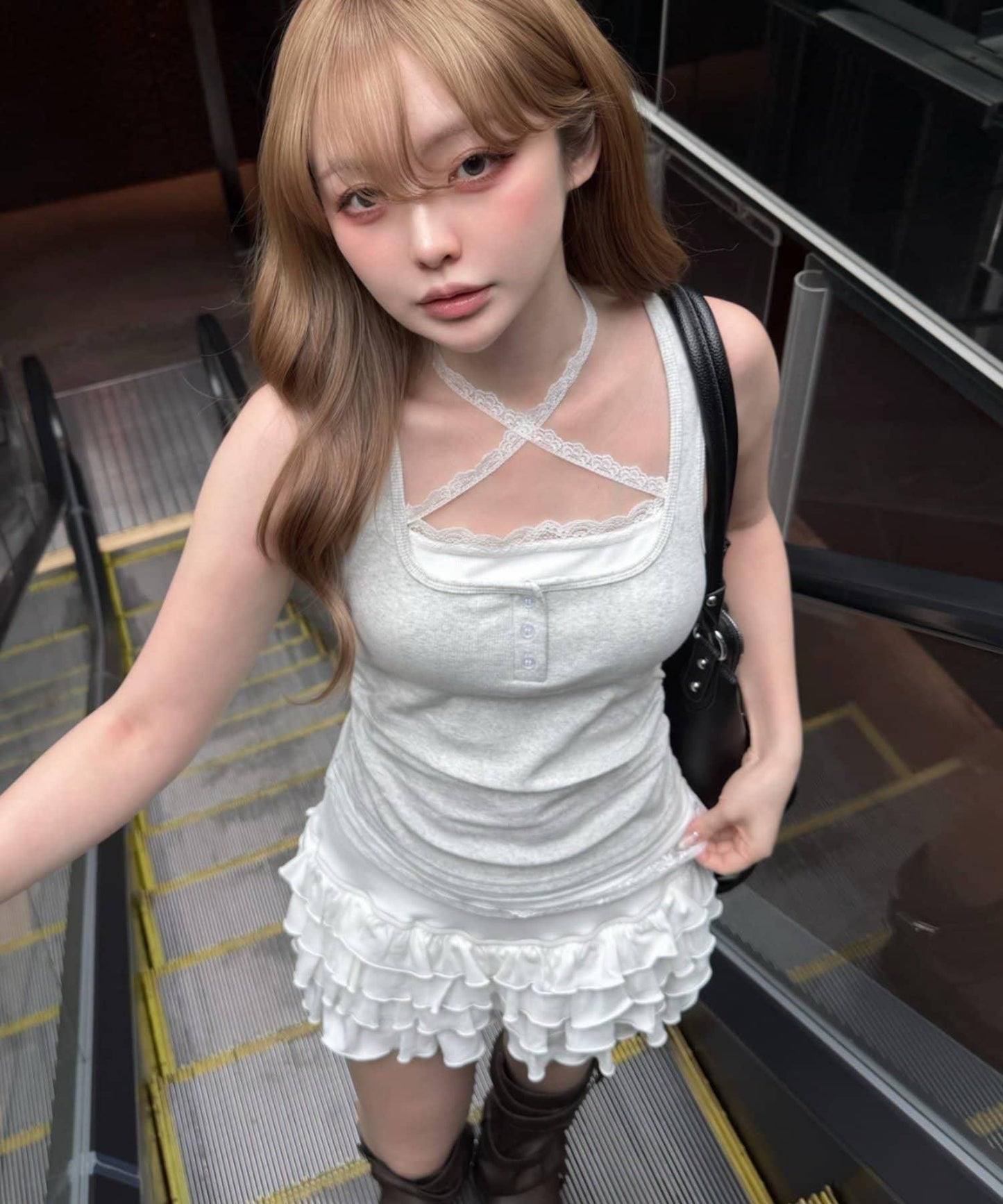 條紋蕾絲 疊穿設計 帶胸墊 吊帶背心