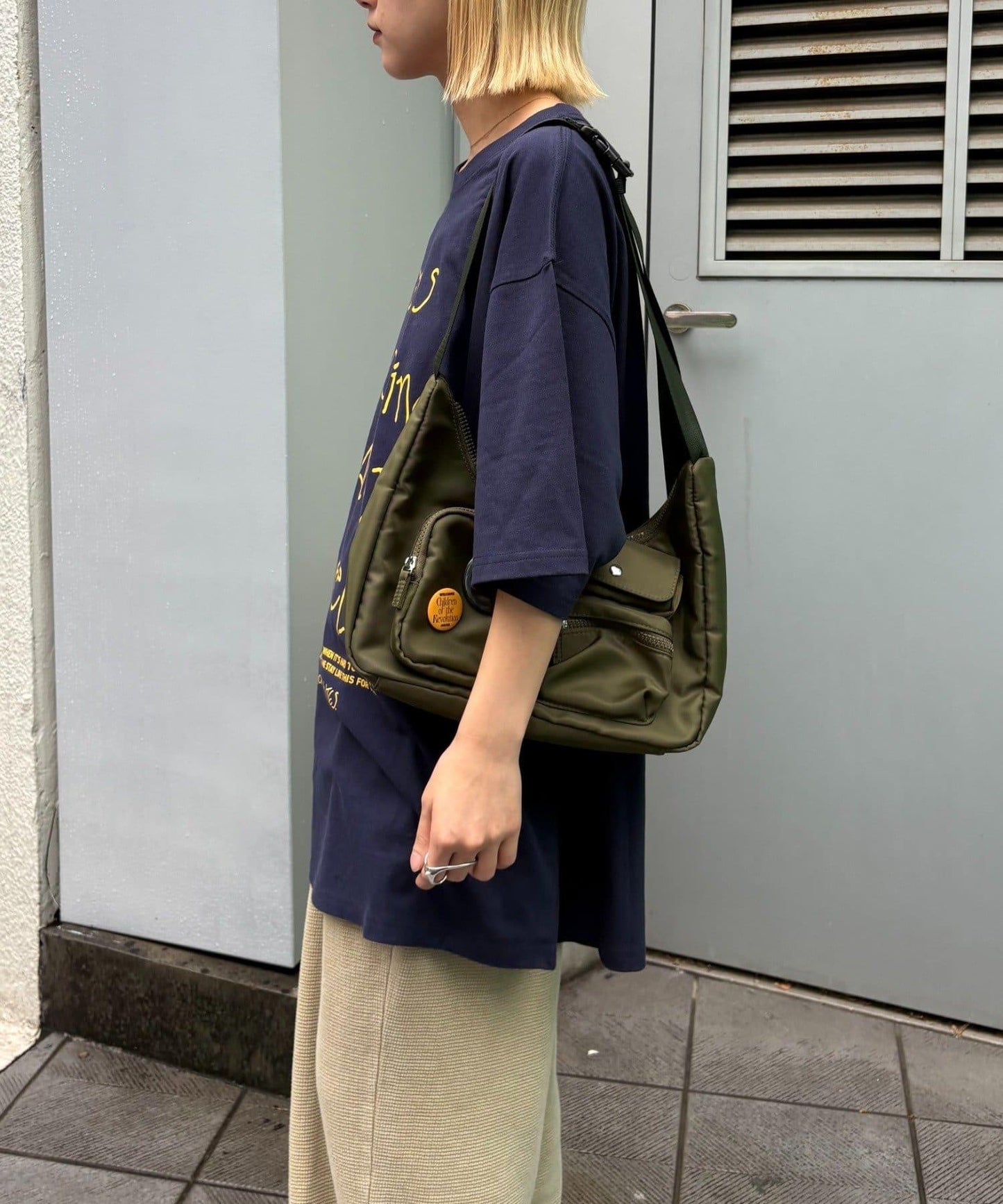 UNISEX 多款塗鴉大Logo T恤