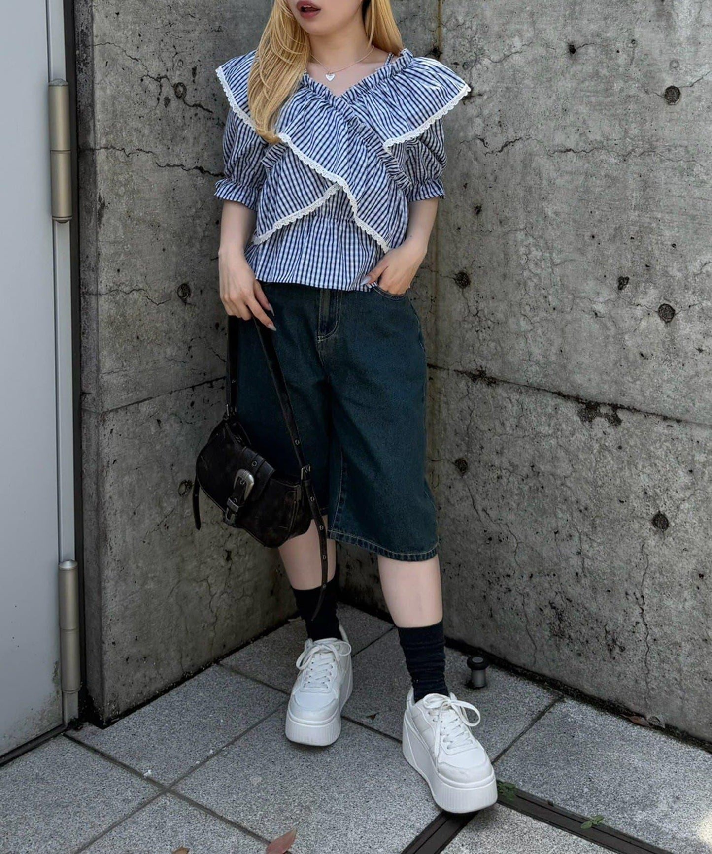 蕾絲波點腰帶 半長牛仔褲