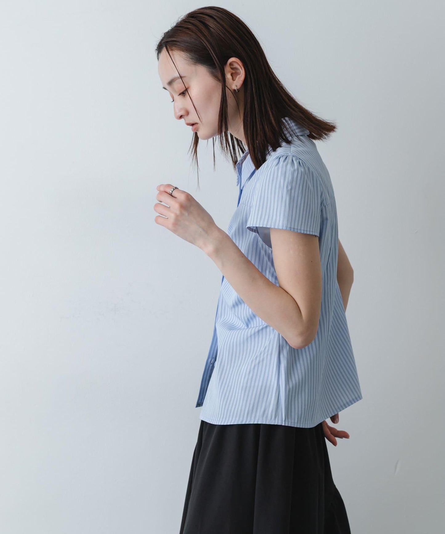 泡泡袖 修身 抽褶 襯衫