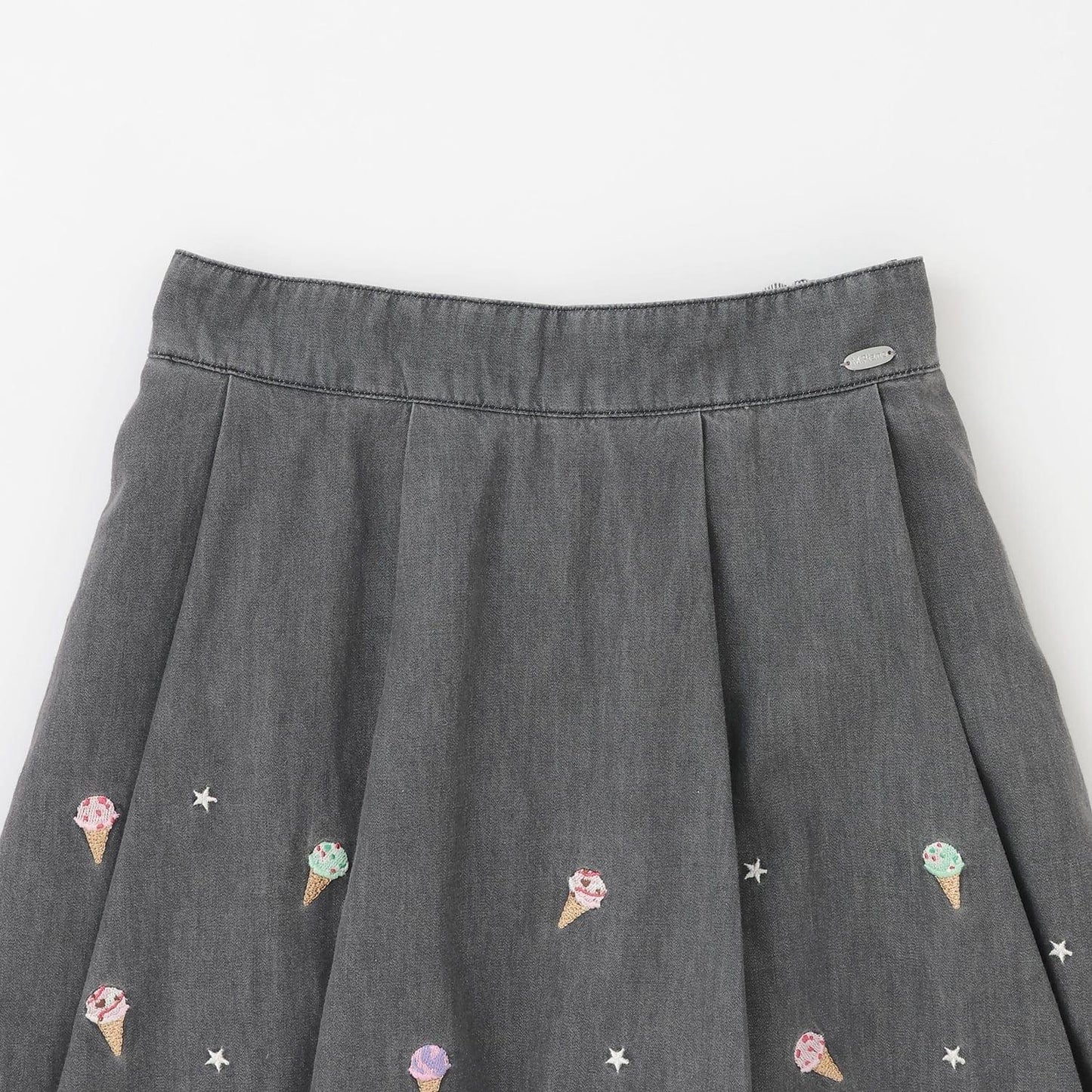 サーティワン アイスクリーム 接觸冷感 冰淇淋刺繡休閒短褲