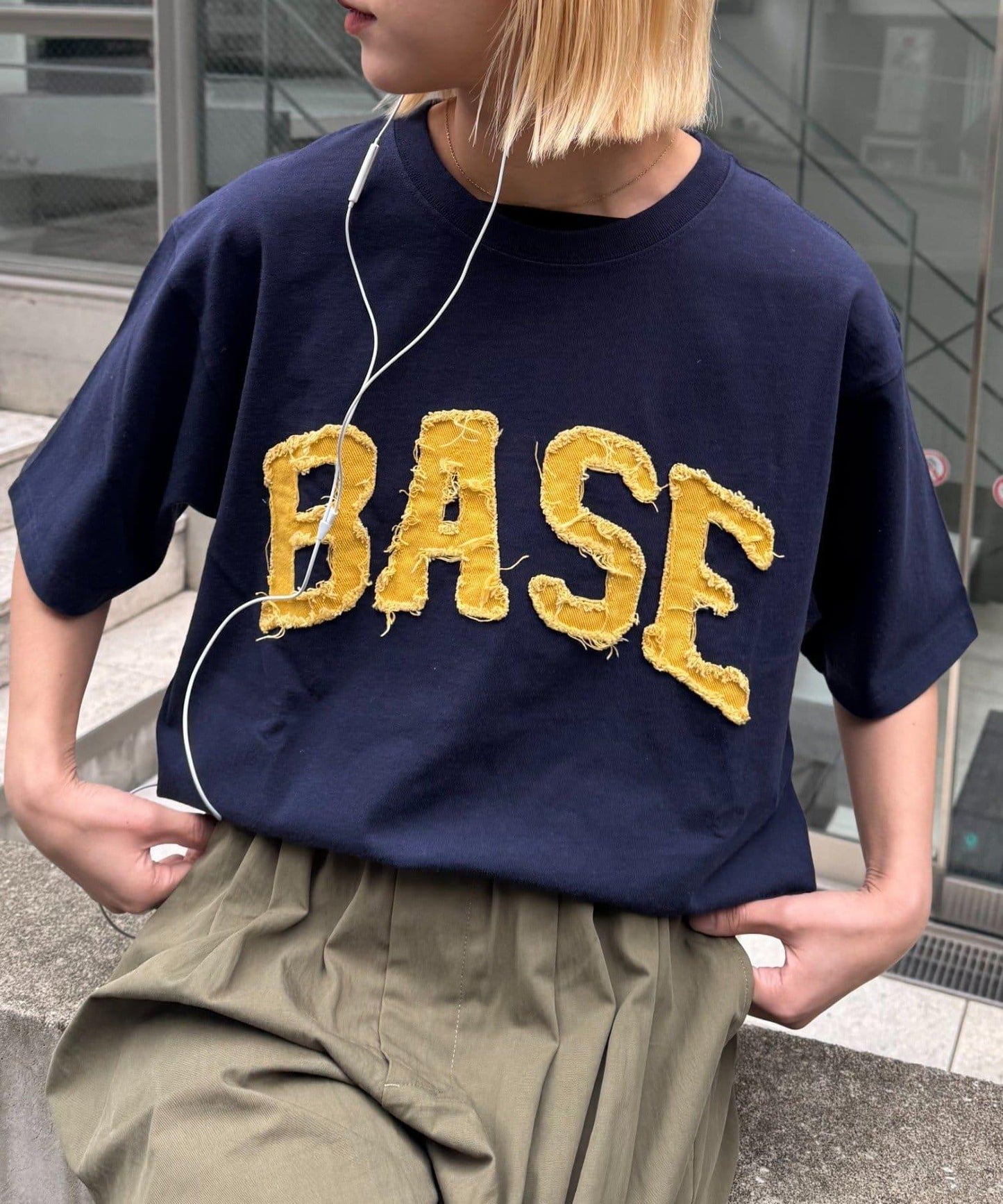 網絡限定 中性款 BASE貼布 T恤