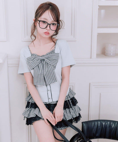 蝴蝶結裝飾上衣