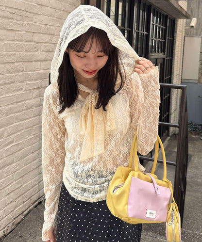 大蝴蝶結蕾絲連帽上衣