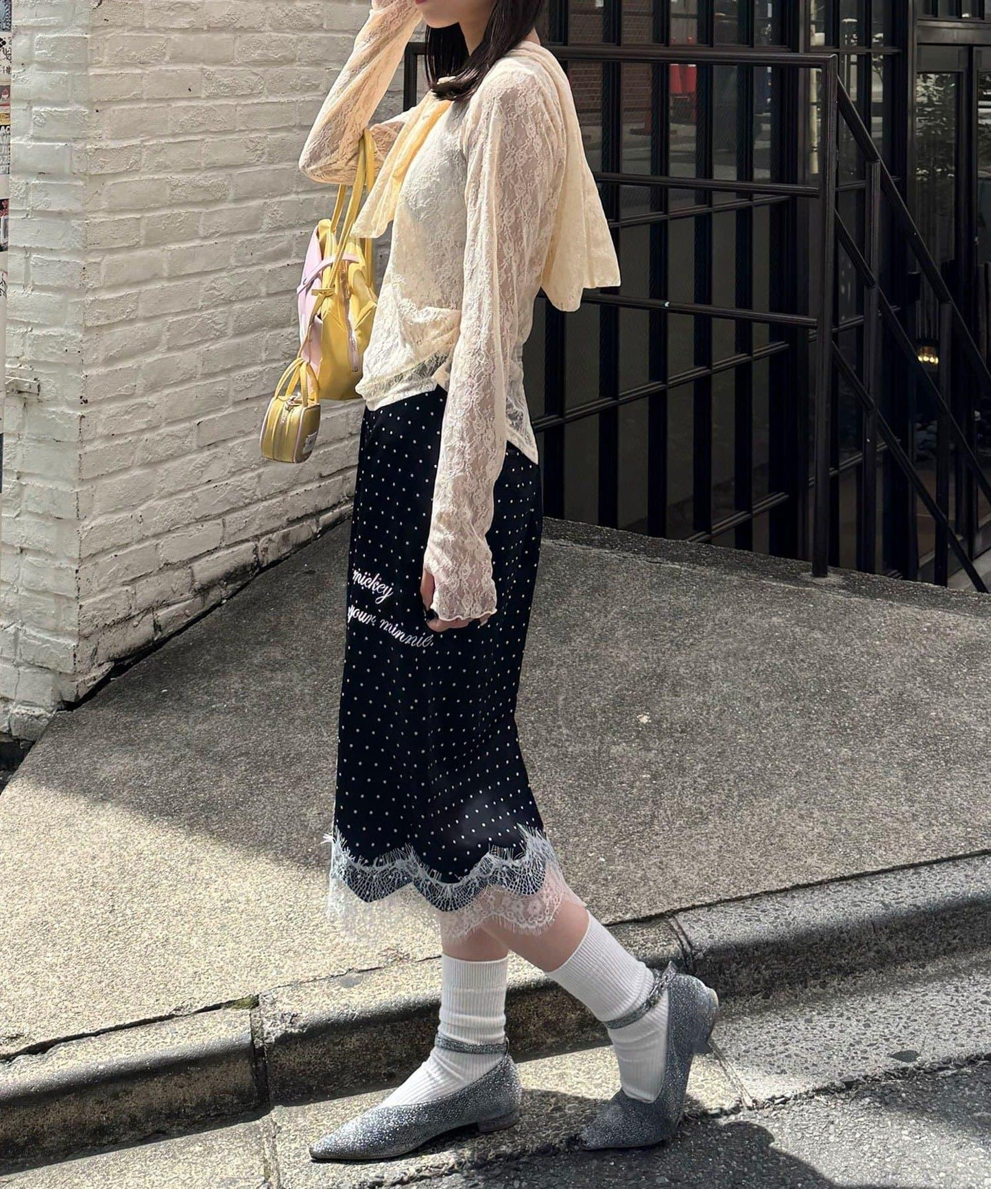 大蝴蝶結蕾絲連帽上衣