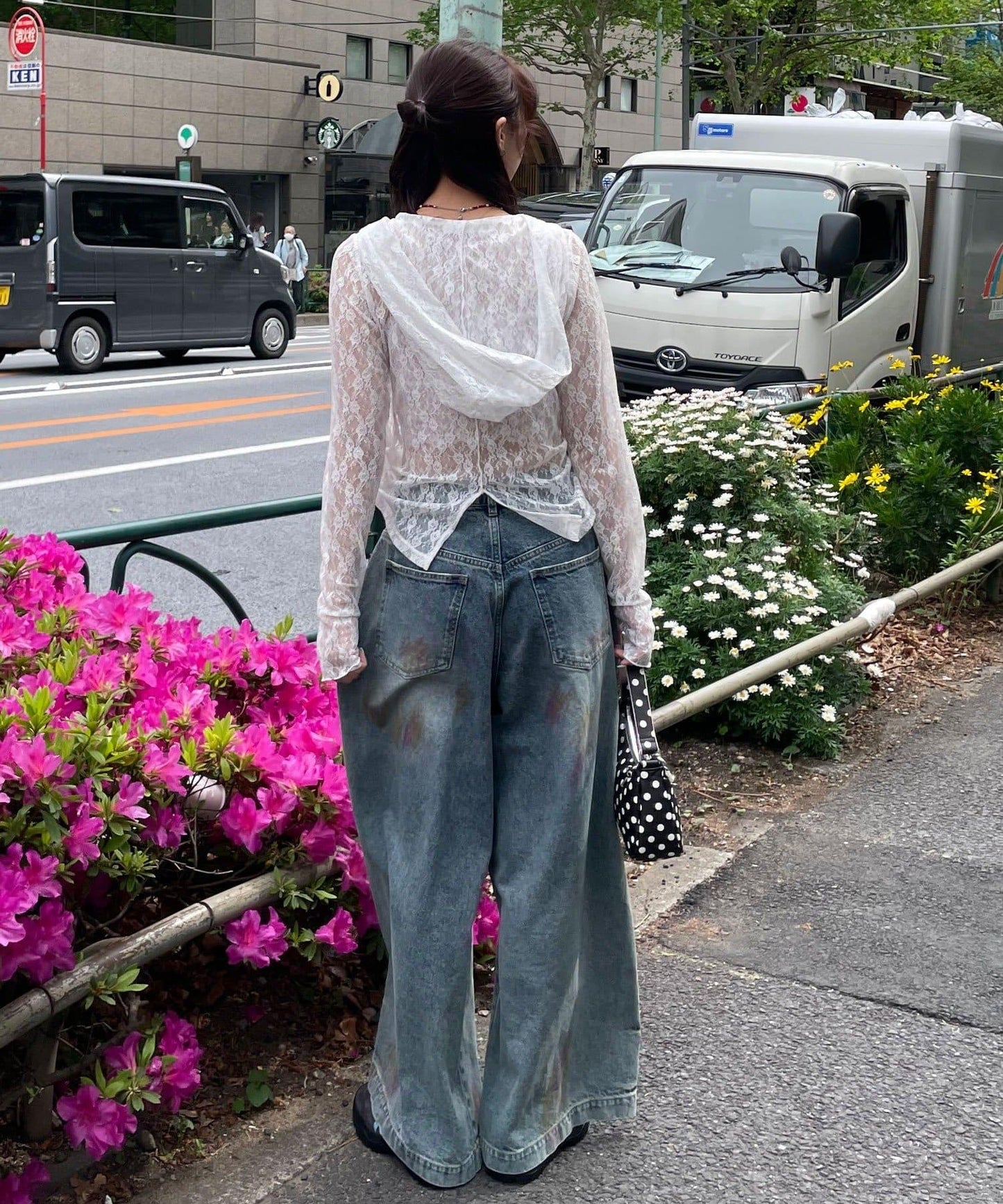 大蝴蝶結蕾絲連帽上衣