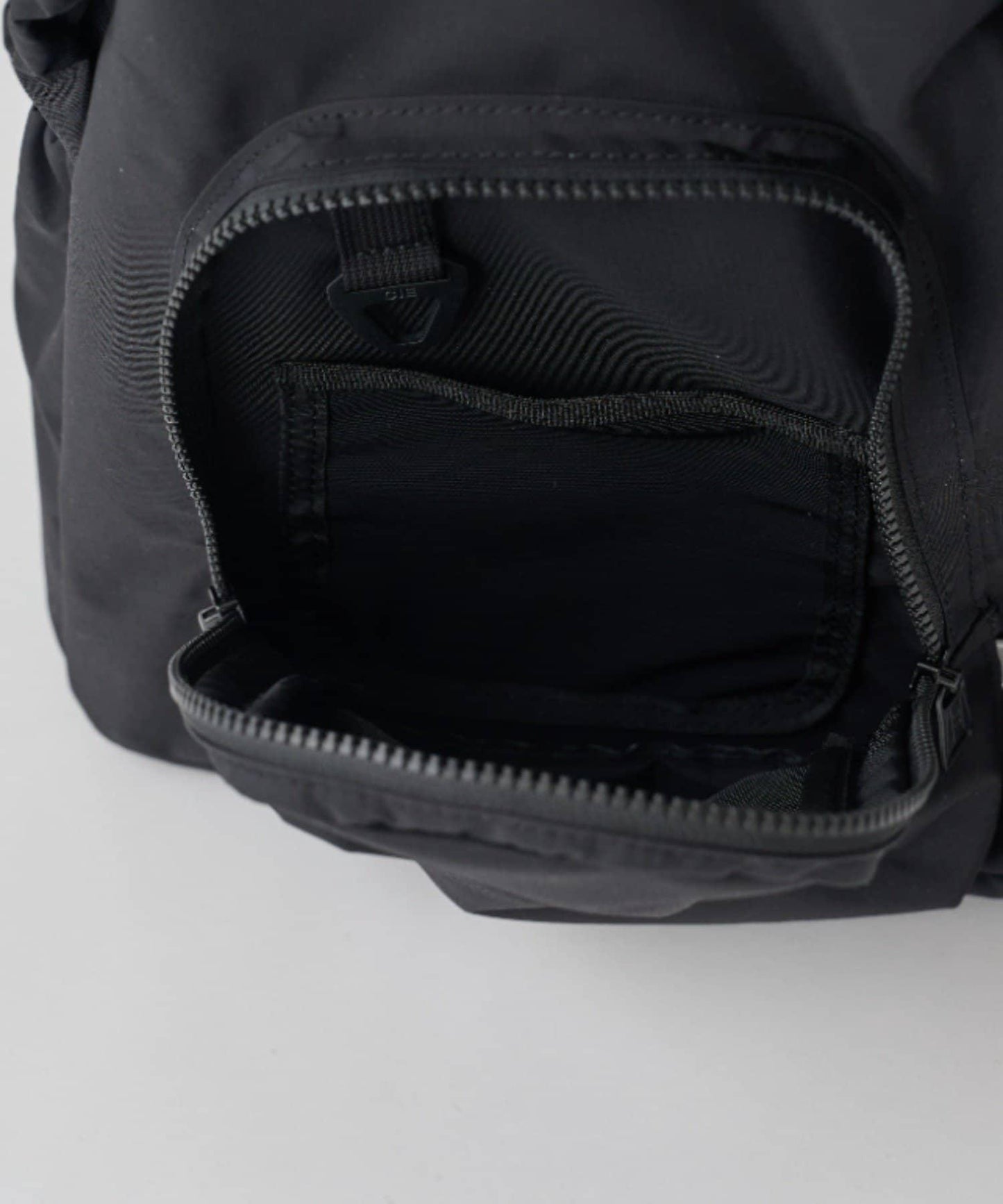 CIE DAYPACK MINI 雙肩包