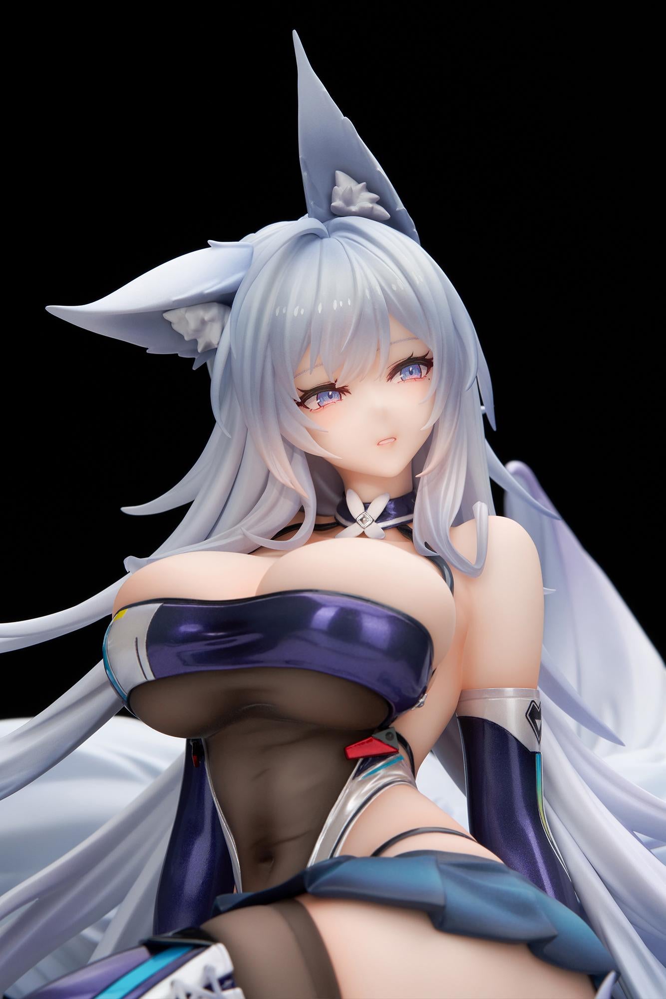 《碧藍航線》 信濃 展示盒套裝 寢待の銀輿Ver. LEDアクリル展示ケース付きスペシャル版