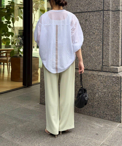 透紗後背線條設計襯衫