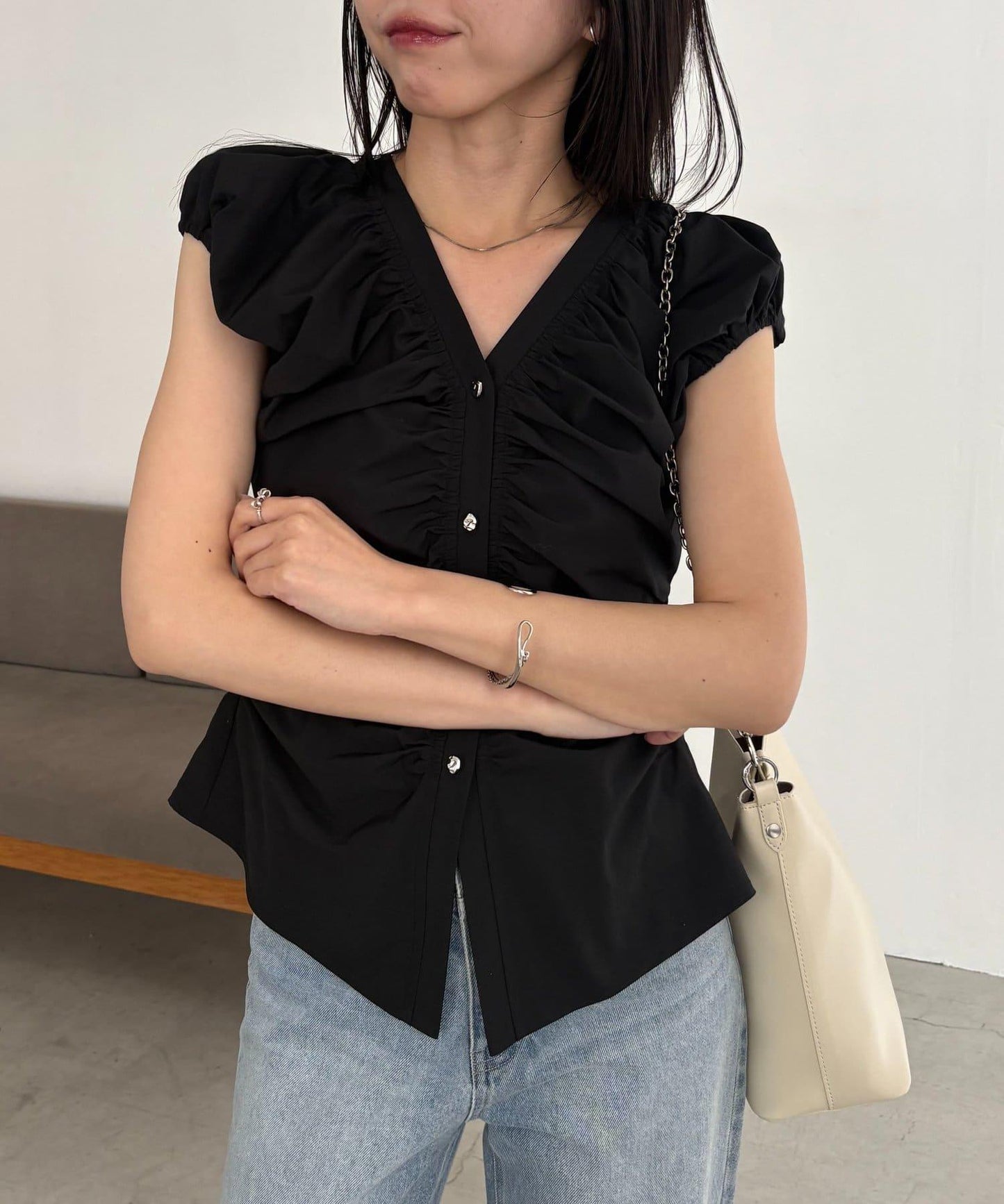 精緻感設計紐扣褶皺襯衫