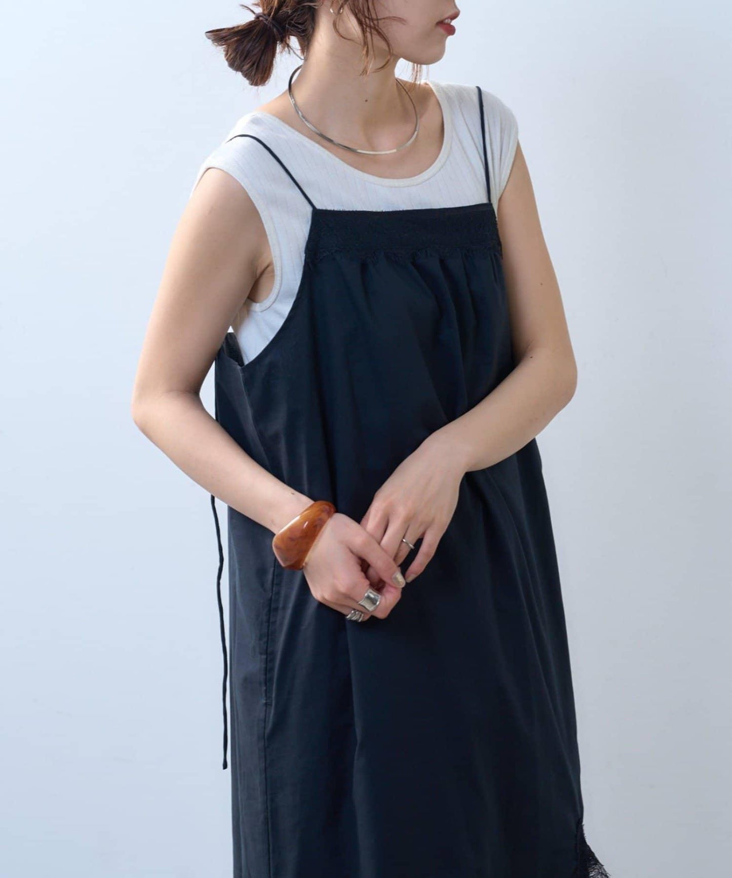 willow 波浪邊蕾絲 吊帶連衣裙