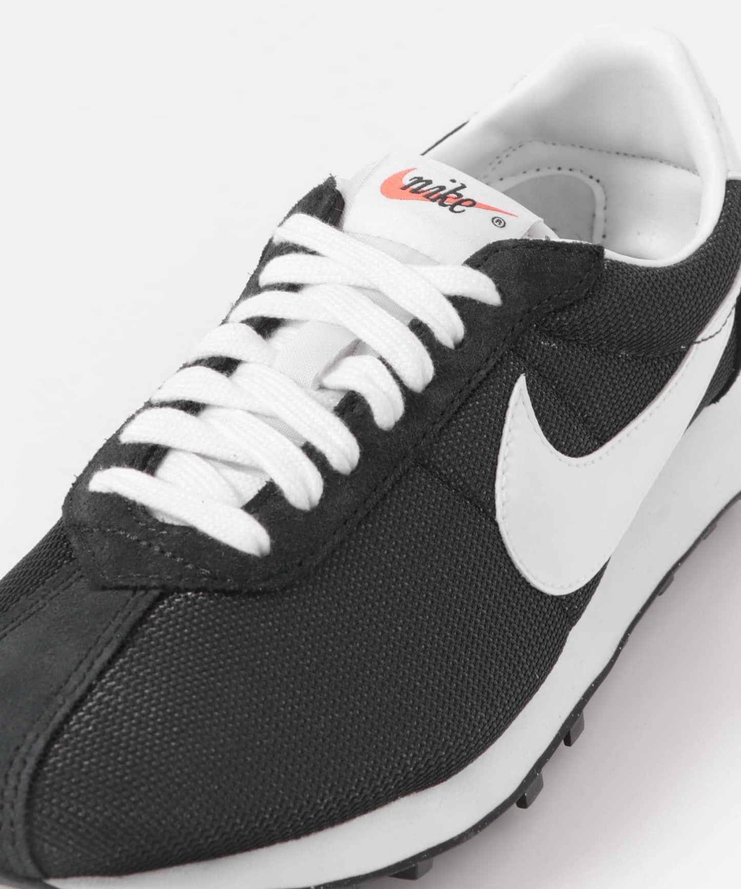 NIKE LD-1000
