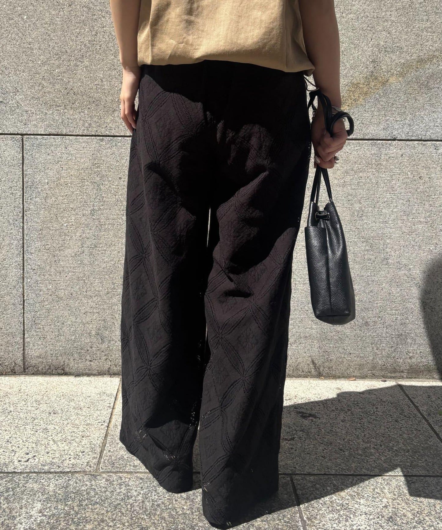 拼接風蕾絲褲子