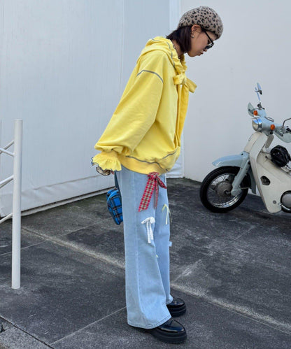 彩色蝴蝶結設計 喇叭版型 牛仔面料 牛仔褲