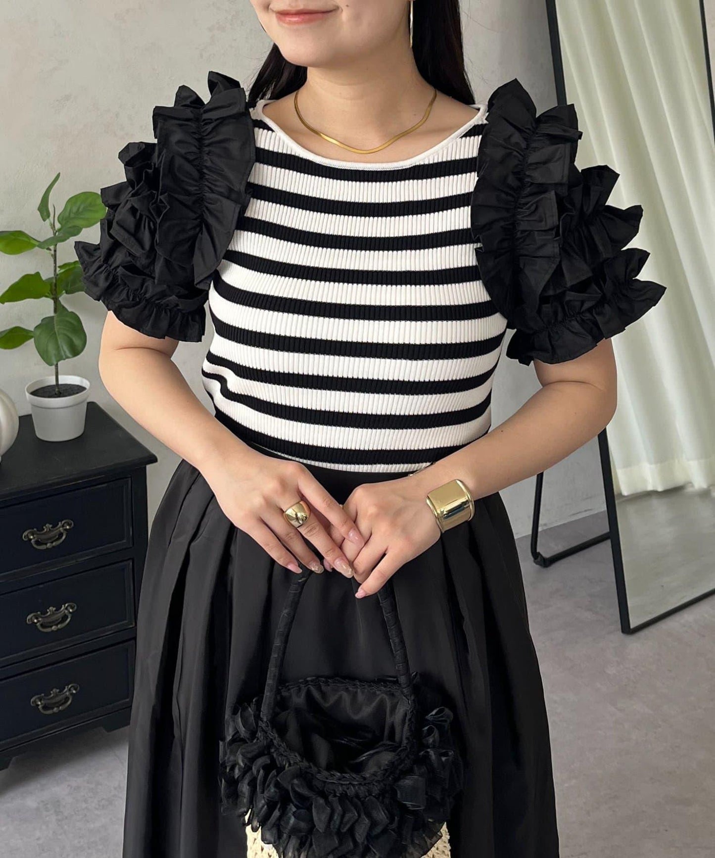 蓬鬆荷葉袖 針織上衣