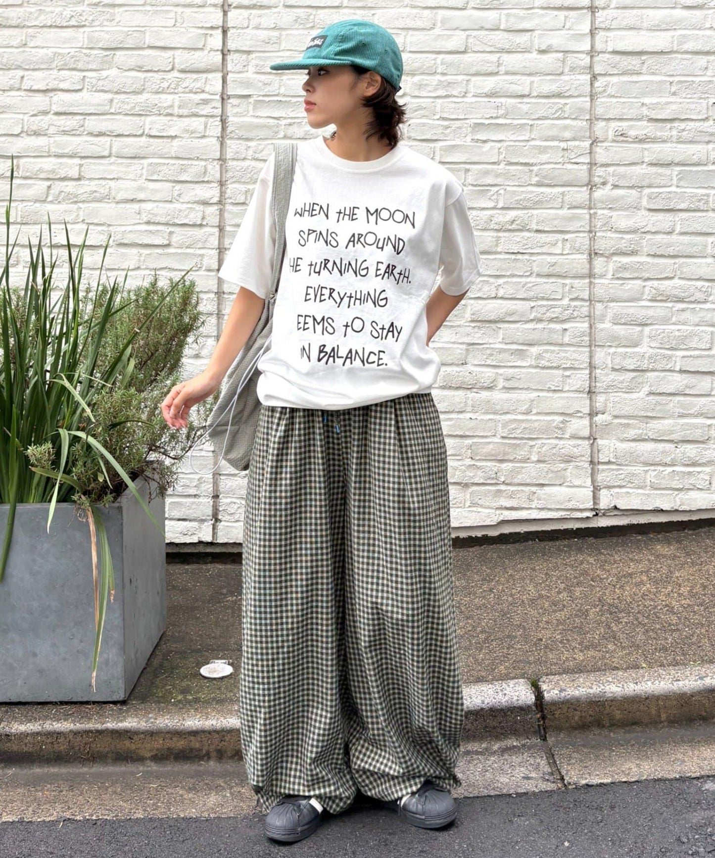 UNISEX 弧形版型 格紋 休閒褲