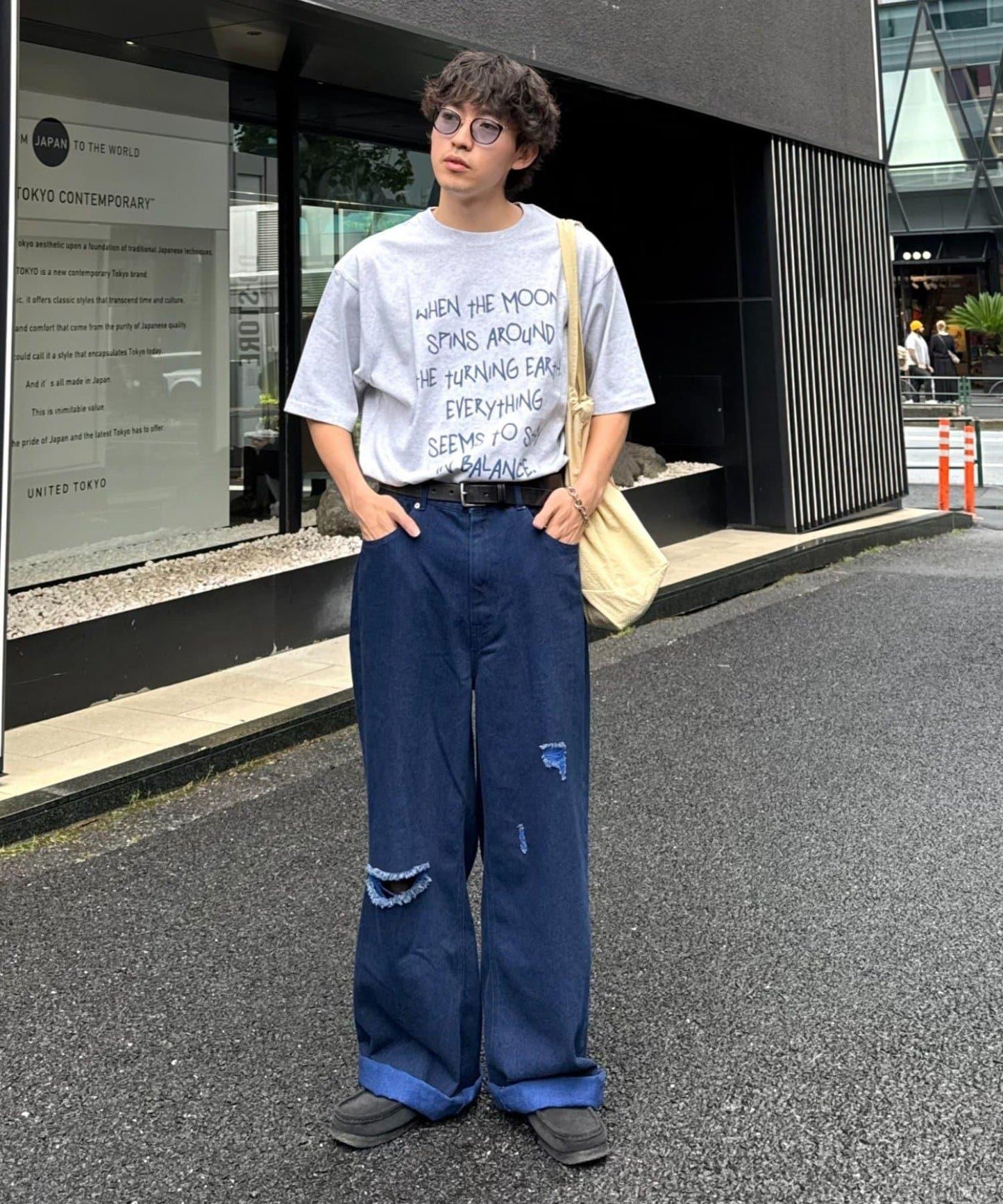 UNISEX 輕磅彩色卷邊破壞做舊牛仔褲