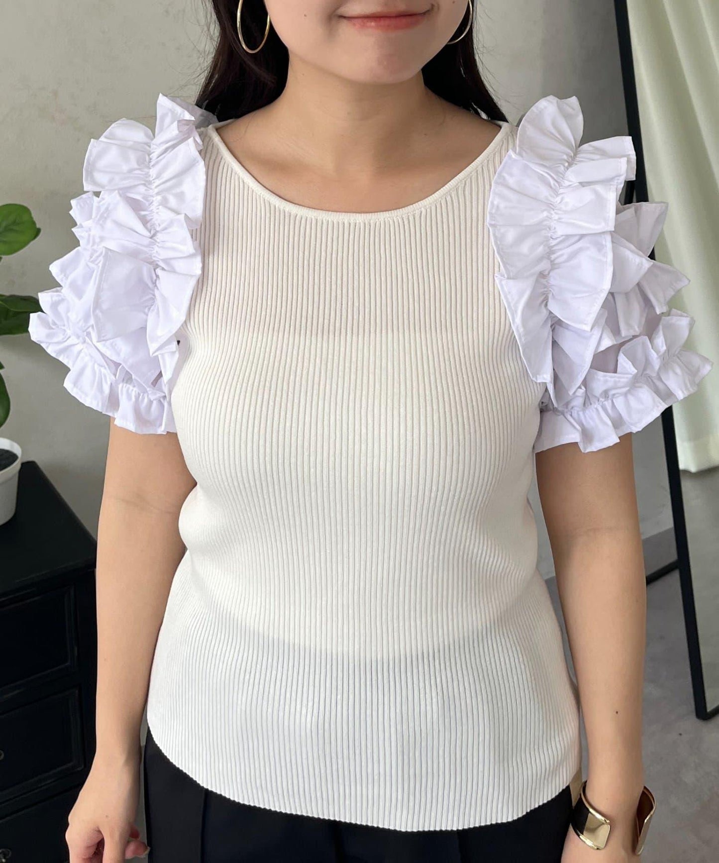 蓬鬆荷葉袖 針織上衣