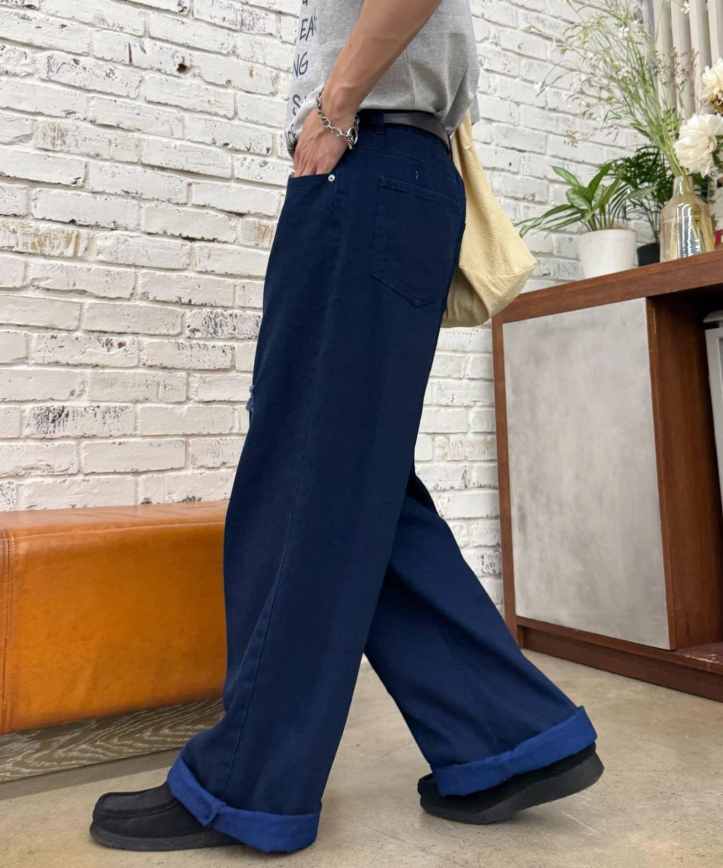 UNISEX 輕磅彩色卷邊破壞做舊牛仔褲