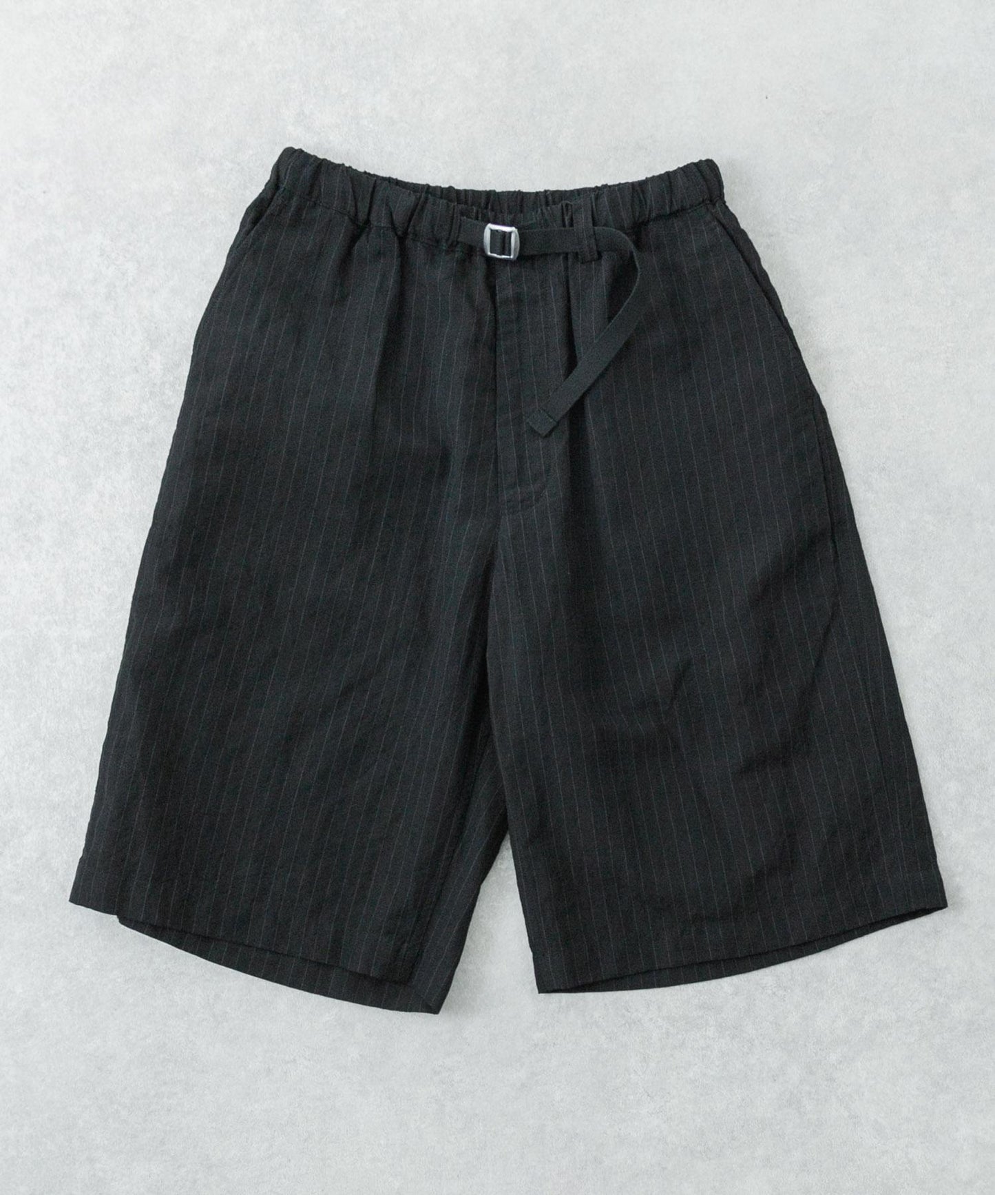 new basic WOOL LINEN SHORT PANTS 短褲
