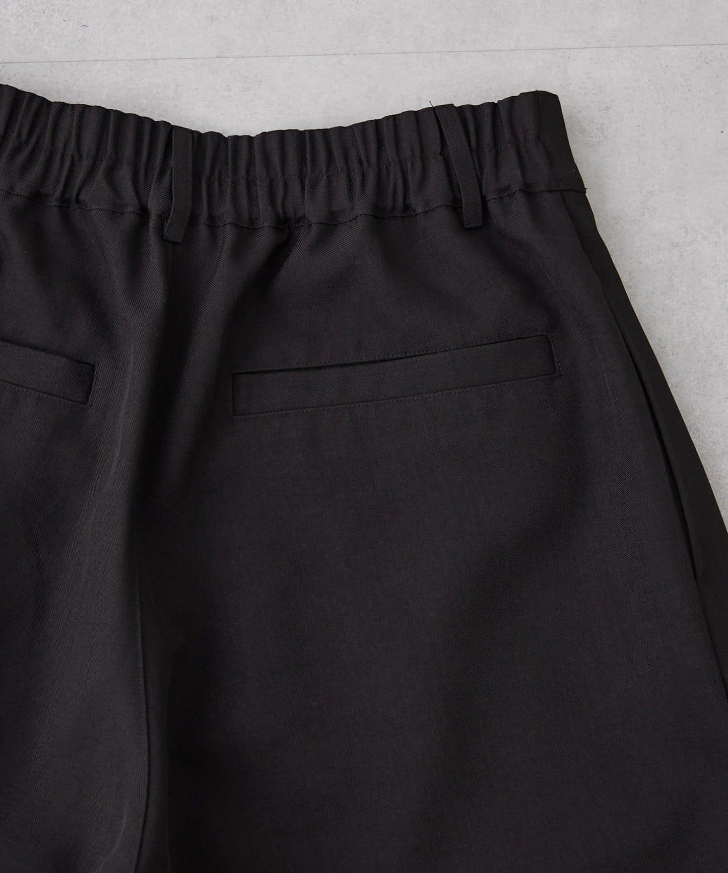 UNISEX 褶皺闊腿短褲