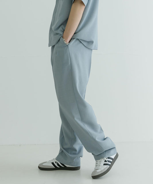 URBAN RESEARCH iD 乾爽觸感仿亞麻休閒褲