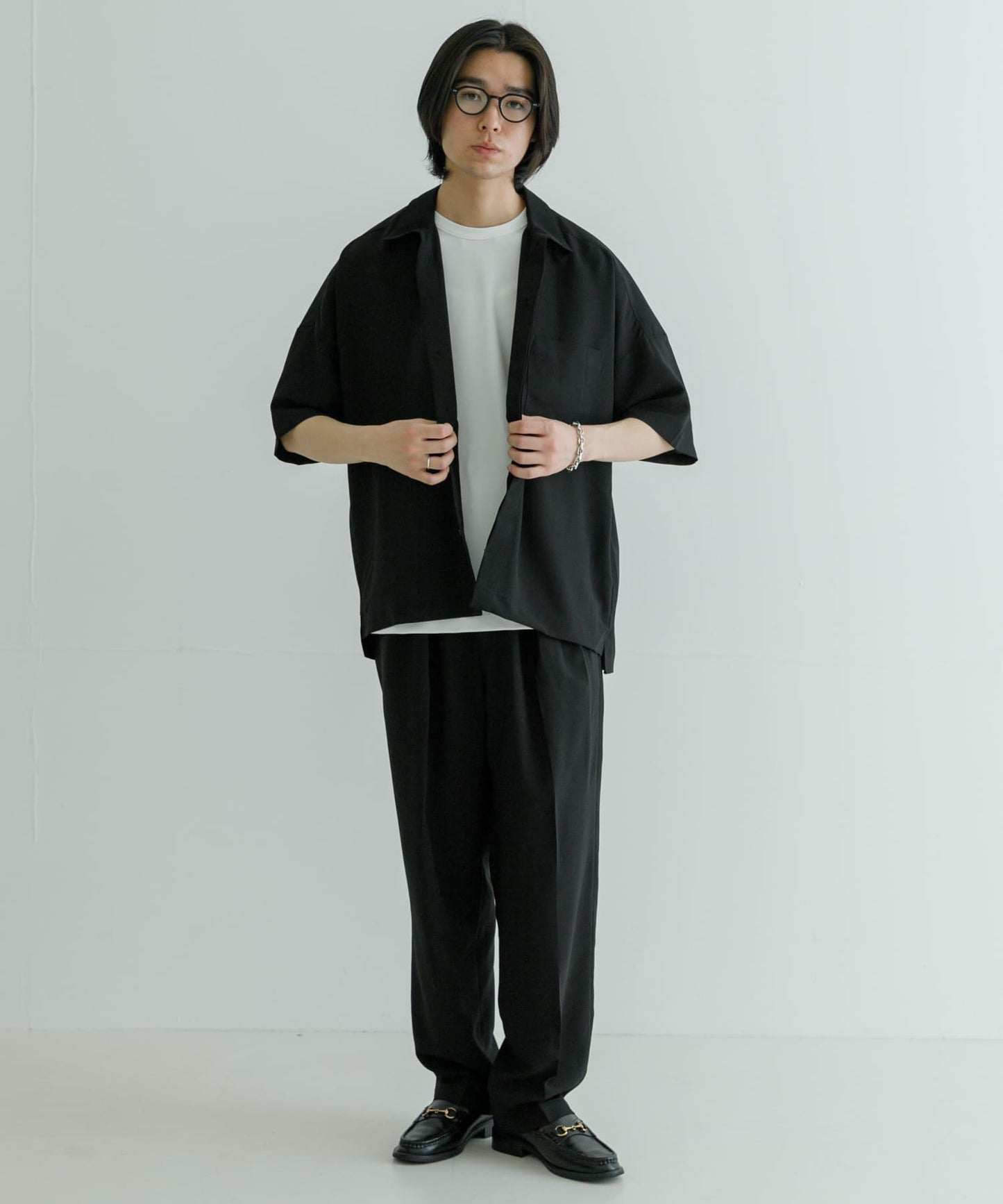 URBAN RESEARCH iD 乾爽觸感仿亞麻休閒褲