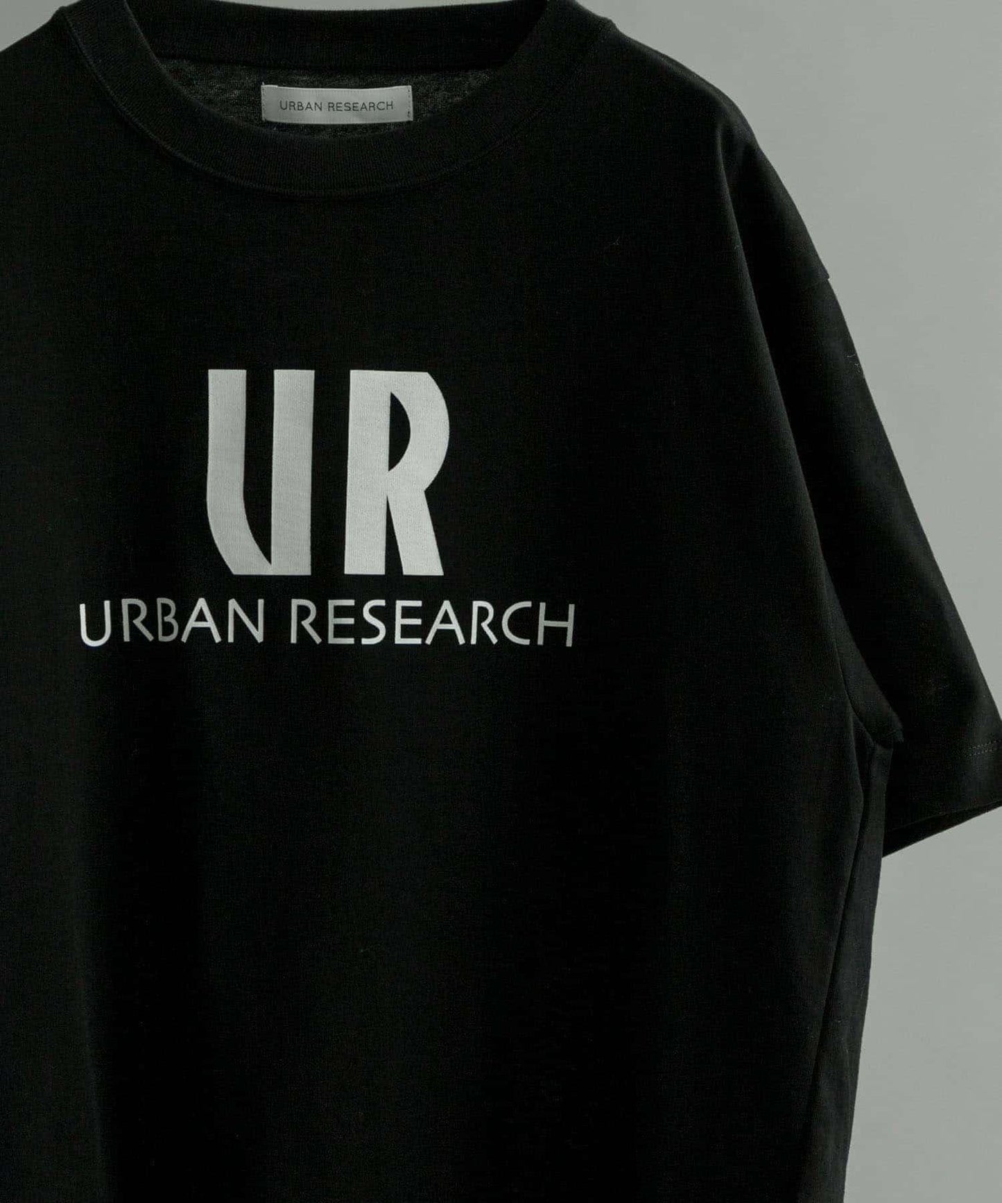 UR logo圖案T恤