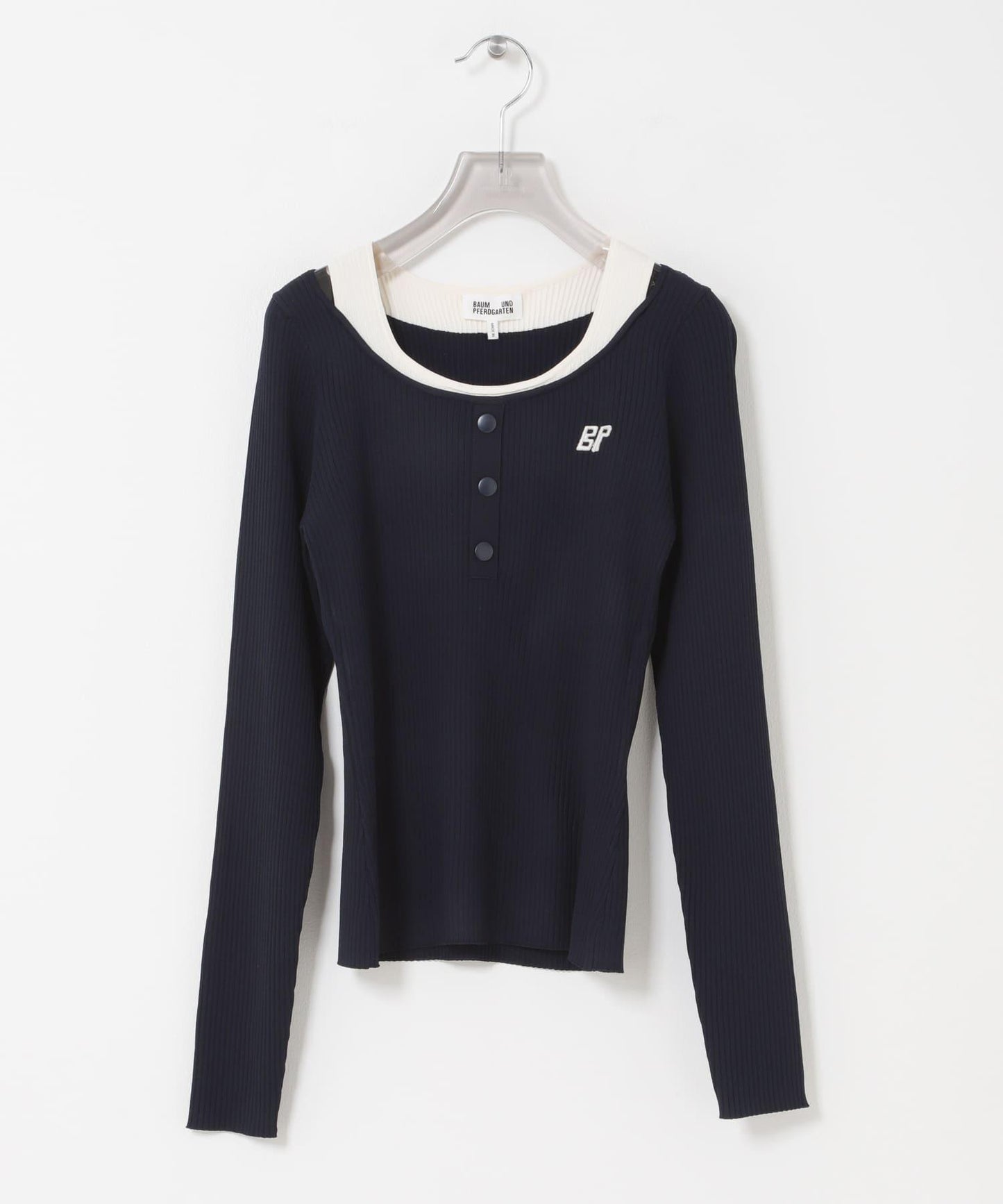 BAUM UND PFERDGARTEN VISCOSE KNIT 粘膠針織上衣