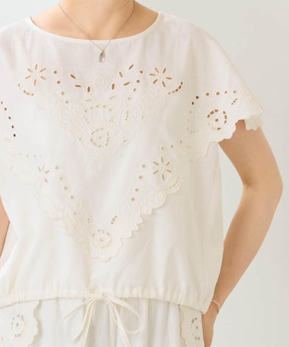 花朵鏤空拼接刺繡 襯衫 BL