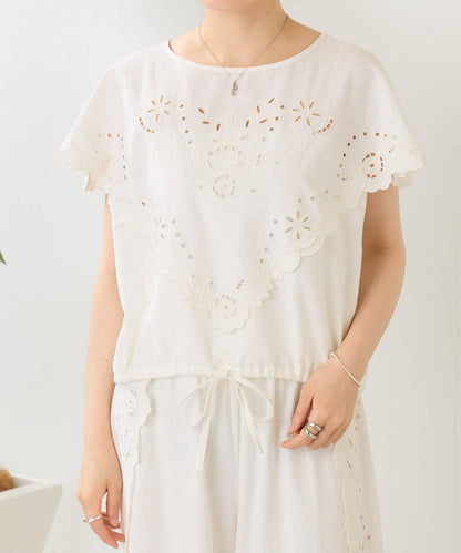花朵鏤空拼接刺繡 襯衫 BL