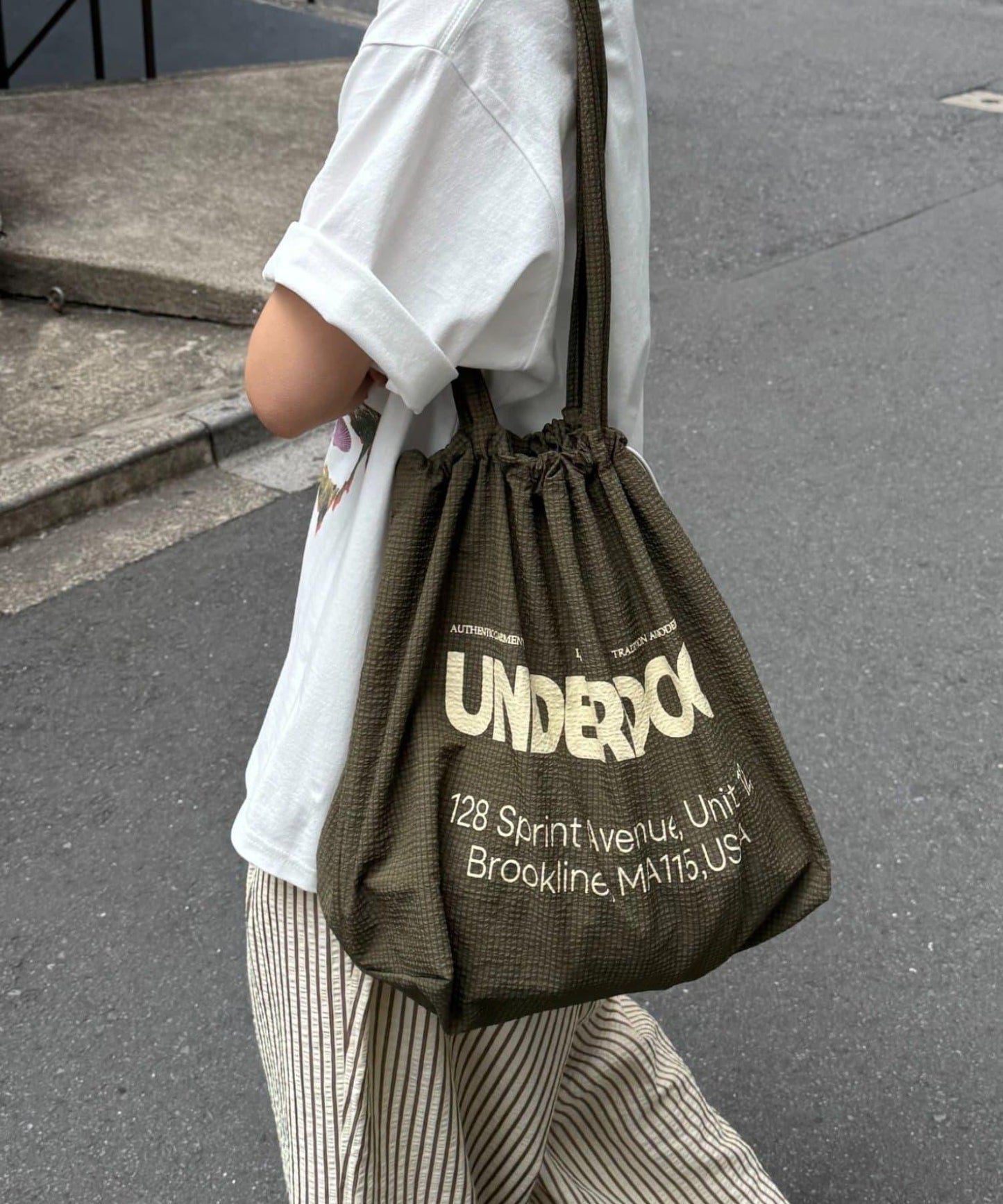 凹凸抽繩設計 BAG 包袋