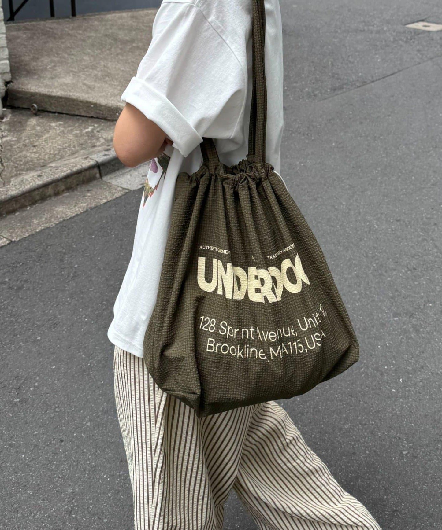 凹凸抽繩設計 BAG 包袋