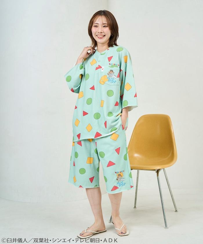 《蠟筆小新》 SAUVENIR×FREAK'S STORE 聯名 加絨室內服套裝 附抽繩揹包