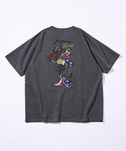 復古風 背部刺繡設計 T恤